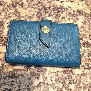 NWOT Michael Kors Wallet
